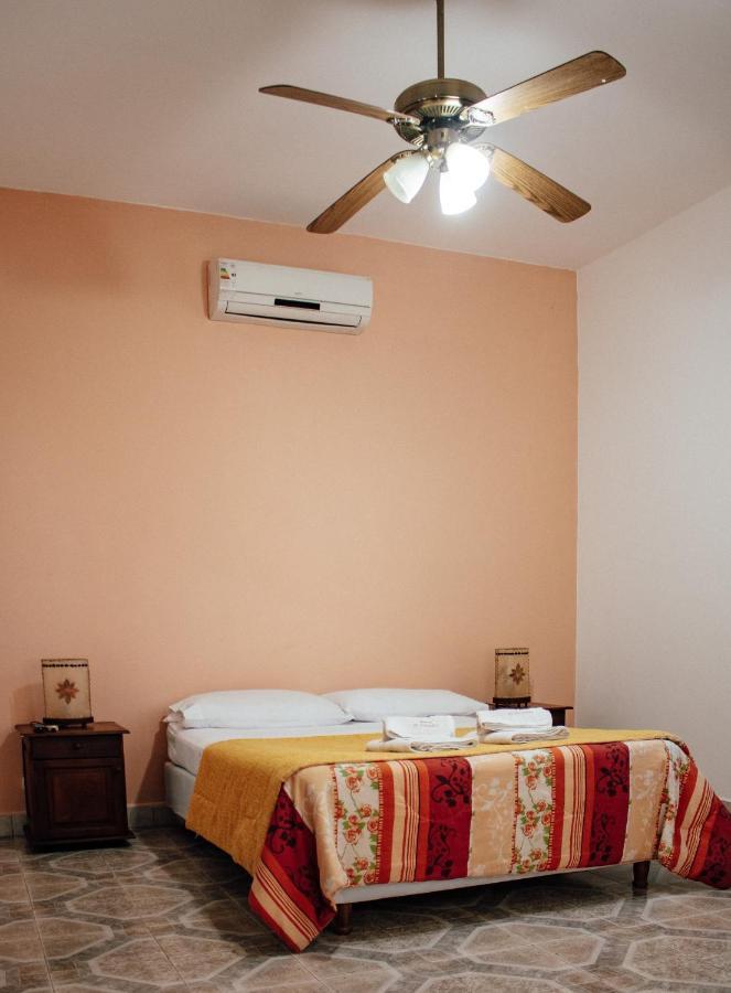 Cabanas Y Hostal Las Marias Cafayate Bagian luar foto
