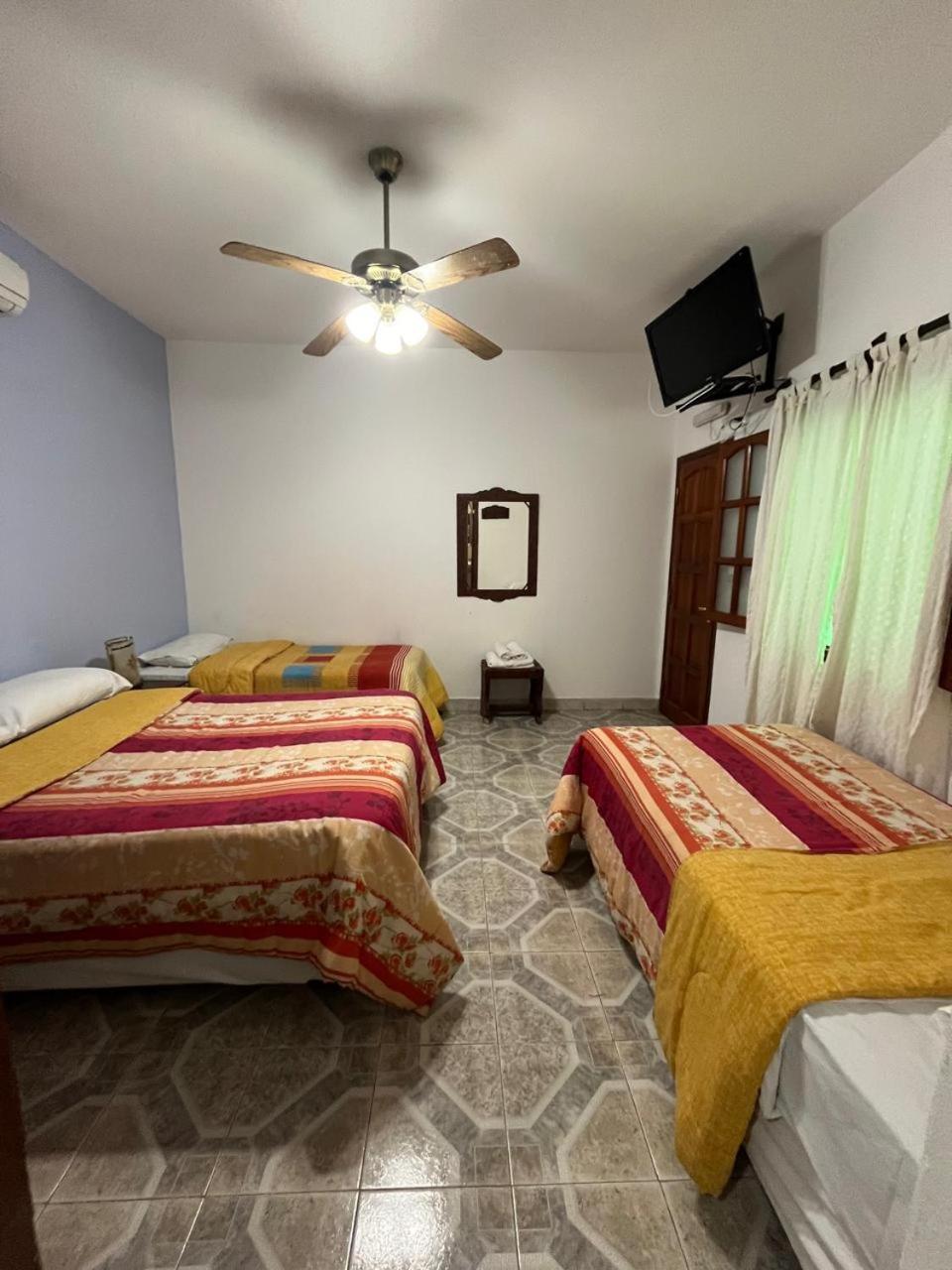 Cabanas Y Hostal Las Marias Cafayate Bagian luar foto